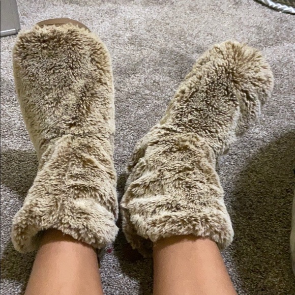 fuzzy slipper boots - Picture 4 of 4